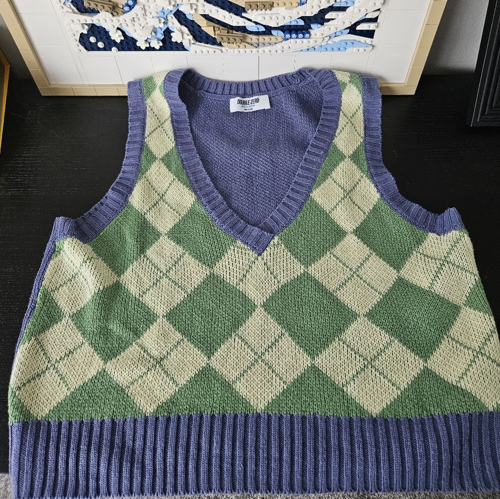 Double Zero V-Neck Argyle Sweater Vest - Green and Purple